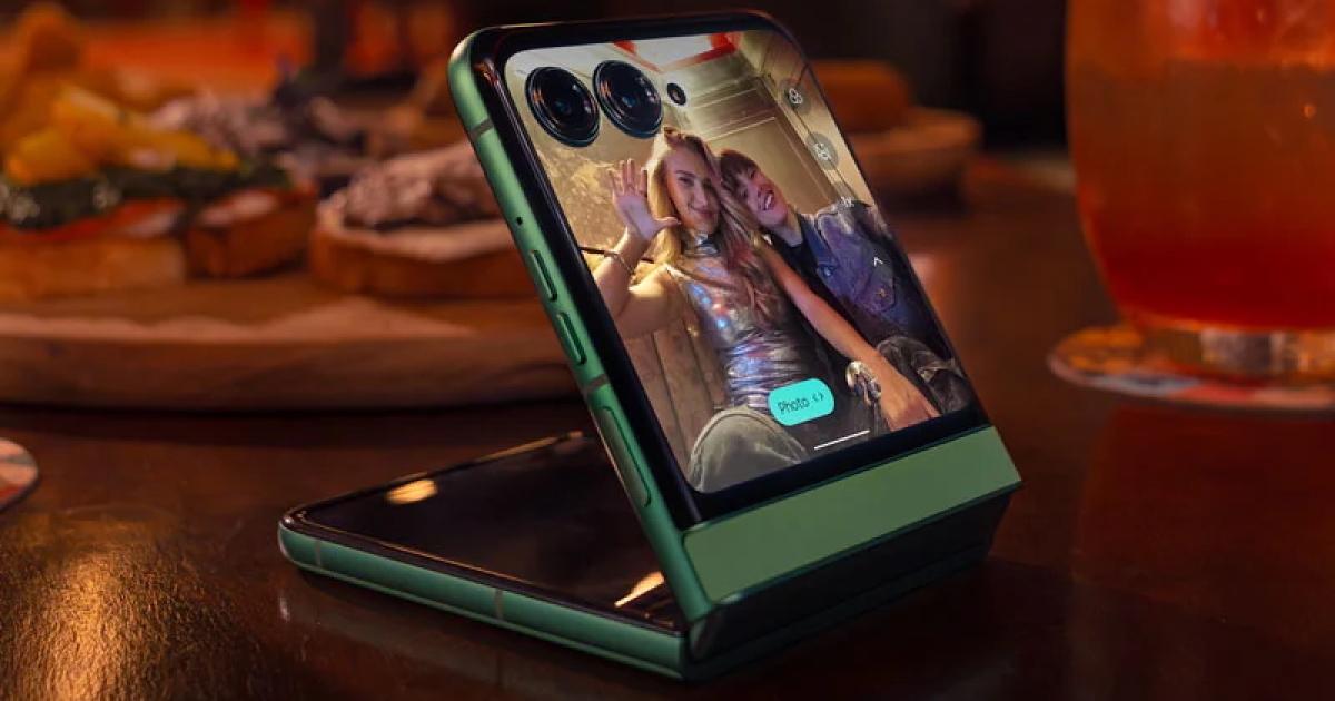 Moto Razer Edge Motorola presenta sus nuevos razr y edge con moto ai
