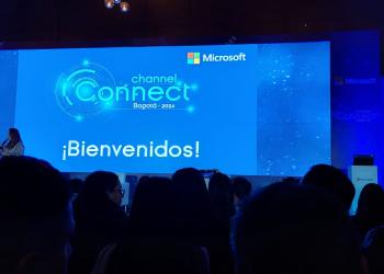 Foto de un evento en el que dice microsot channel connect