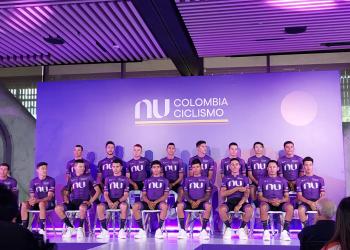 Fotografía de la escuadra de ciclistas Nu Colombia