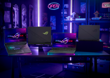 computadores sobre una mesa
