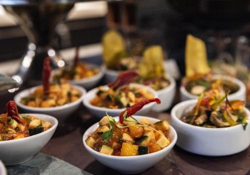 Comida de mar sobre una mesa