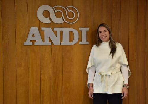 Foto de la directora de la Cámara del Sector Gastronómico de la ANDI