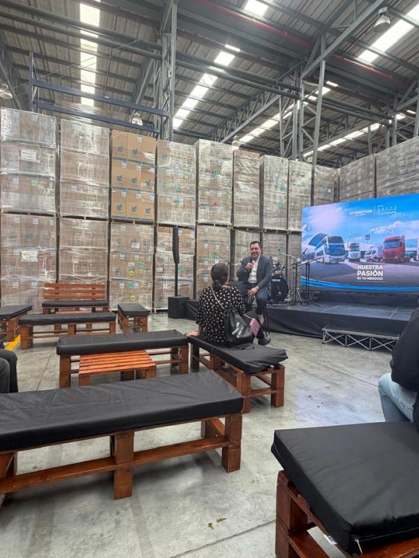 Taller de servicio posventa de Divemotor Colombia para camiones y vehículos de transporte de carga