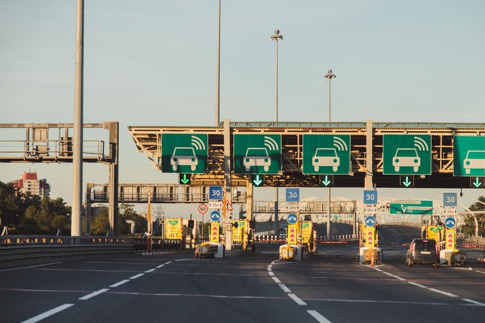 Foto de una autopista vacia