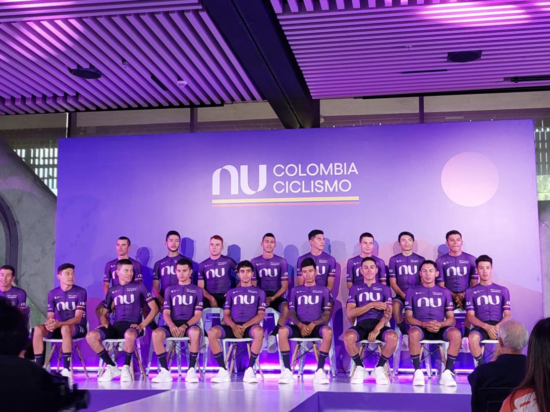 Fotografía de la escuadra de ciclistas Nu Colombia