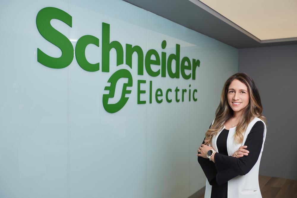 Lina Bernal, directora de Secure Power de Schneider Electric para el Clúster Andino 1