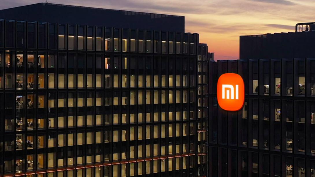 edificio con el logo de xiaomi